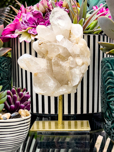 AAA BRAZILIAN QUARTZ CLUSTERS ON STAND Revive In Style Vintage Furniture Painted Refinished Redesign Beautiful One of a Kind Artistic Antique Unique Home Decor Interior Design French Country Shabby Chic Cottage Farmhouse Grandmillenial Coastal Chalk Paint Metallic Glam Eclectic Quality Dovetailed Rustic Furniture Painter Pinterest Bedroom Living Room Entryway Kitchen Home Trends House Styles Decorating ideas
