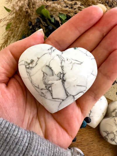 HOWLITE HEARTS Revive In Style Vintage Furniture Painted Refinished Redesign Beautiful One of a Kind Artistic Antique Unique Home Decor Interior Design French Country Shabby Chic Cottage Farmhouse Grandmillenial Coastal Chalk Paint Metallic Glam Eclectic Quality Dovetailed Rustic Furniture Painter Pinterest Bedroom Living Room Entryway Kitchen Home Trends House Styles Decorating ideas