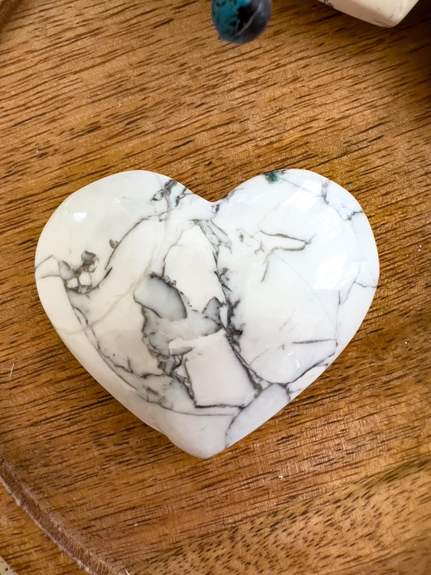HOWLITE HEARTS Revive In Style Vintage Furniture Painted Refinished Redesign Beautiful One of a Kind Artistic Antique Unique Home Decor Interior Design French Country Shabby Chic Cottage Farmhouse Grandmillenial Coastal Chalk Paint Metallic Glam Eclectic Quality Dovetailed Rustic Furniture Painter Pinterest Bedroom Living Room Entryway Kitchen Home Trends House Styles Decorating ideas