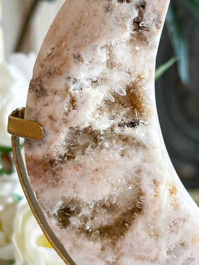 QUARTZ AMETHYST WITH DRUZY ON SHIMMERY STAND Revive In Style Vintage Furniture Painted Refinished Redesign Beautiful One of a Kind Artistic Antique Unique Home Decor Interior Design French Country Shabby Chic Cottage Farmhouse Grandmillenial Coastal Chalk Paint Metallic Glam Eclectic Quality Dovetailed Rustic Furniture Painter Pinterest Bedroom Living Room Entryway Kitchen Home Trends House Styles Decorating ideas